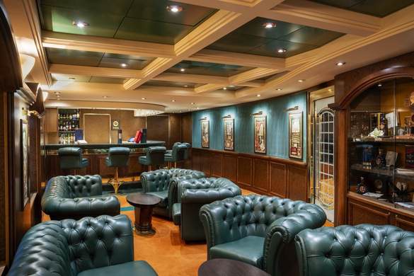 MSC Cruises MSC Poesia Hitchcock Cigar Lounge 2 ©MSC Rights - Ivan Sarfatti.jpg